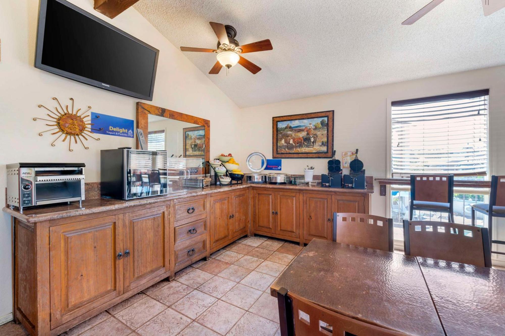 Best Western Casa Grande Inn Arroyo Grande Exterior photo